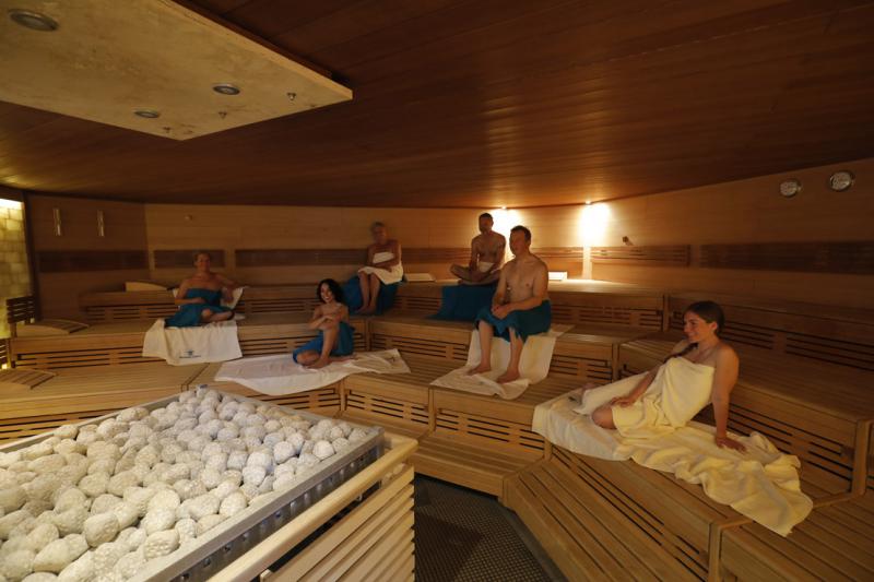 Mineralbad cannstatt sauna